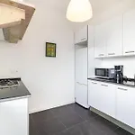 Telhal By Hill Apartman