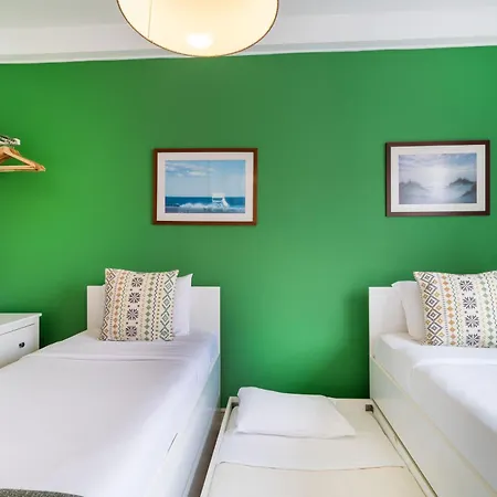 Telhal By Hill Apartment
