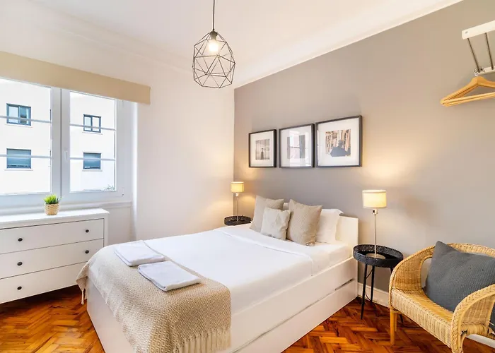 Apartment Telhal By Hill